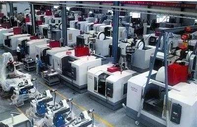 “更精密、更高速、更高效、更智能化、規(guī)模更大”將是我國(guó)機(jī)床行業(yè)的發(fā)展方向