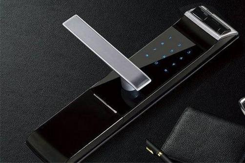 智能鎖已經(jīng)成為行業(yè)發(fā)展的潮流，目前正是一片藍海