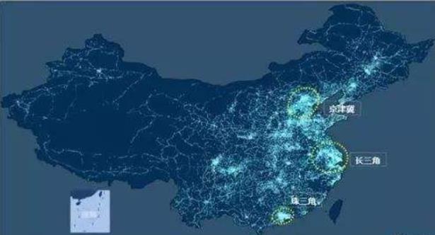 中國(guó)發(fā)展研究基金會(huì)：2006年至2015年，12個(gè)城市群占全國(guó)GDP的比重從70.56%上升至82.03%，年均增長(zhǎng)超過(guò)1個(gè)百分點(diǎn)