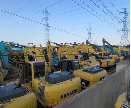 2019年1-2月納入統(tǒng)計的25家主機制造企業(yè)，共計銷售各類挖掘機械產(chǎn)品30501臺