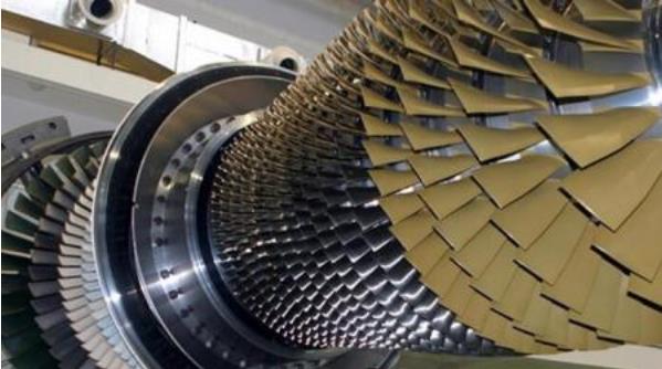 大力培育和發(fā)展高端裝備制造業(yè)，有制造大國(guó)向強(qiáng)國(guó)轉(zhuǎn)變