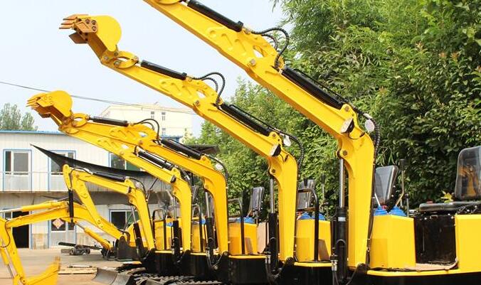 第一季度中國挖掘機(jī)行業(yè)銷量預(yù)測、出口量及市場份額分析：國內(nèi)銷量增速明顯回升，出口增速回落