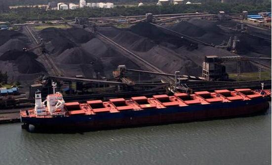 受益進(jìn)口煤管制，大秦運(yùn)量處高位